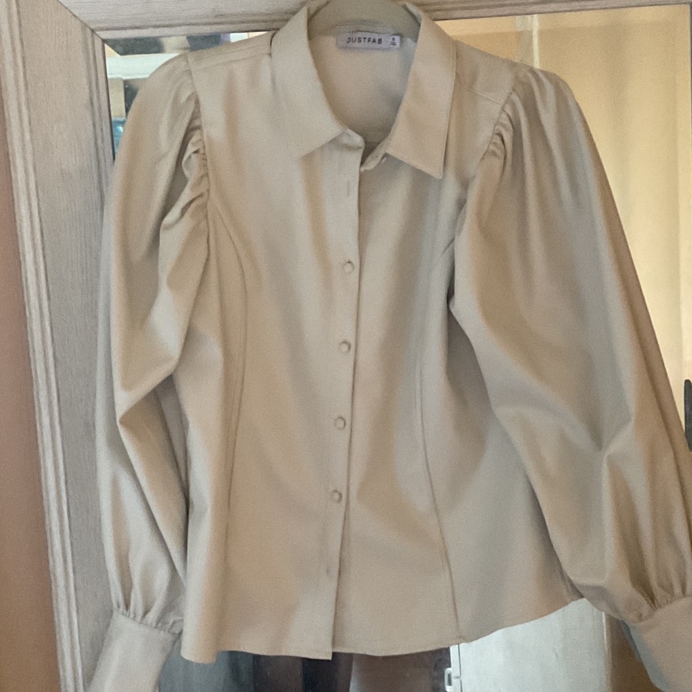 JustFab Light Beige Button-Down Shirt
